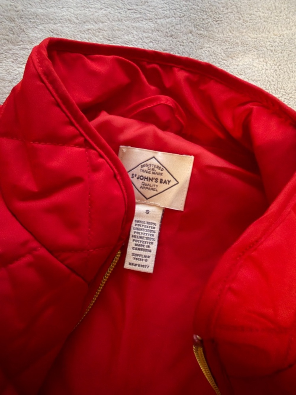 Quilted Red Puffer Vest with Gold Zipper - Picture 4 of 8